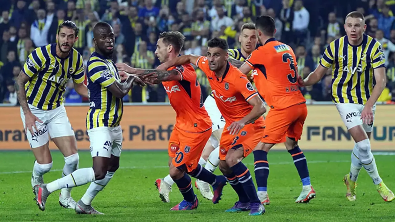 Fenerbahçe yine son dakikalarda güldü