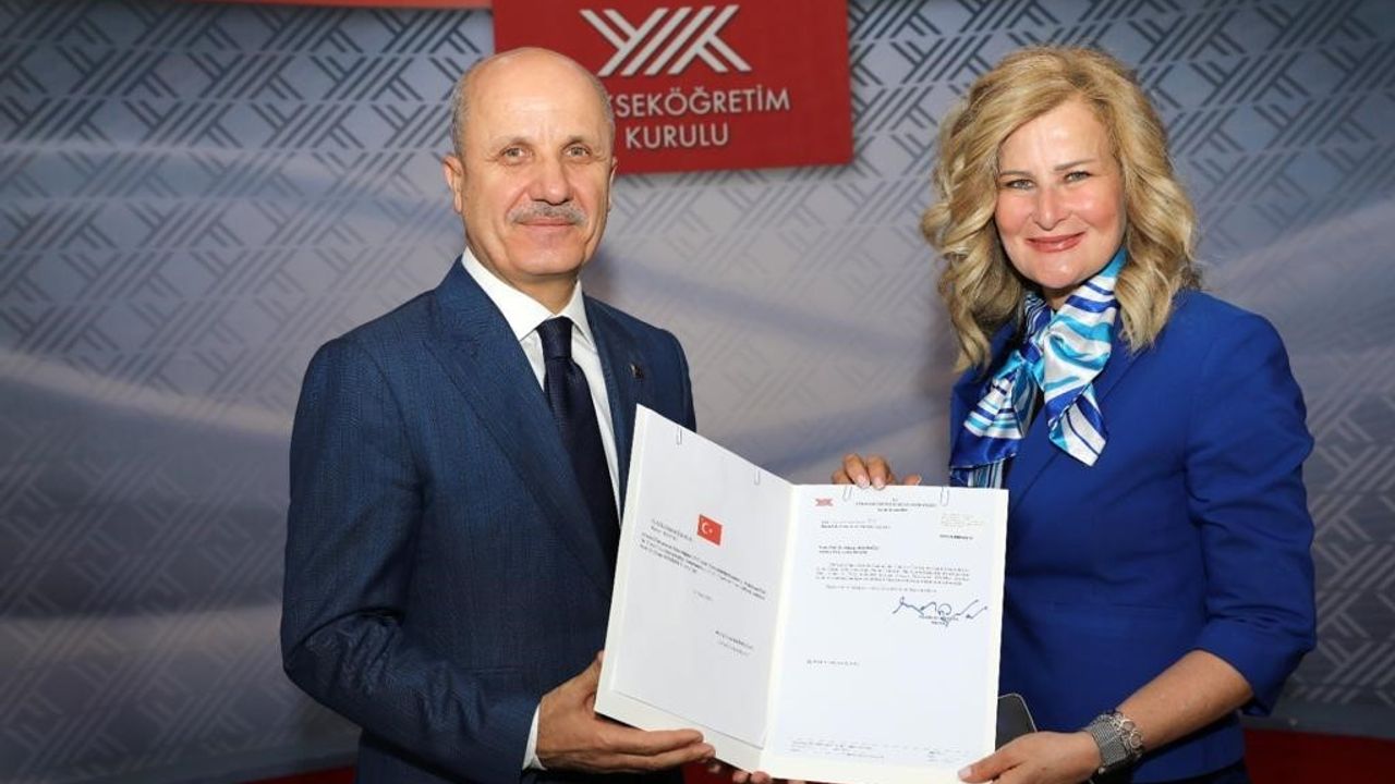 Avrasya Üniversitesi Rektörü Prof.Dr. Füsun Terzioğlu mazbatasını aldı