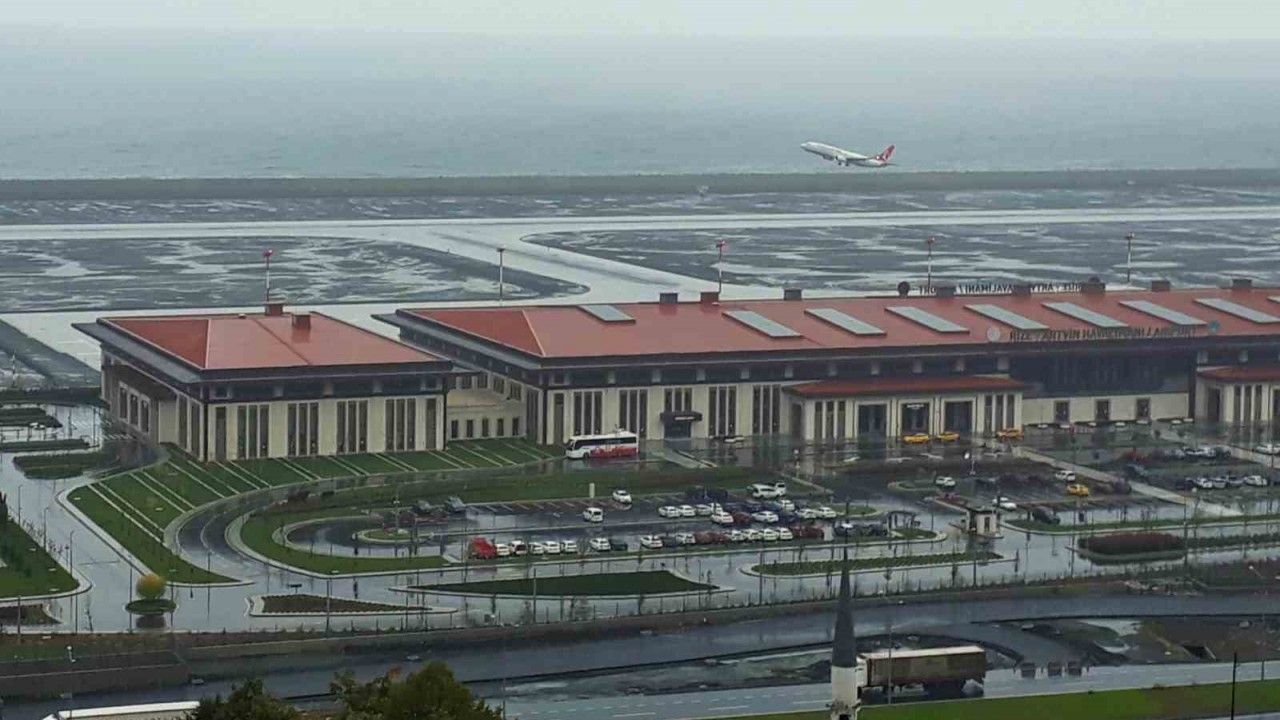 Rize-Artvin Havalimanı’nı 710 bin 558 kişi kullandı