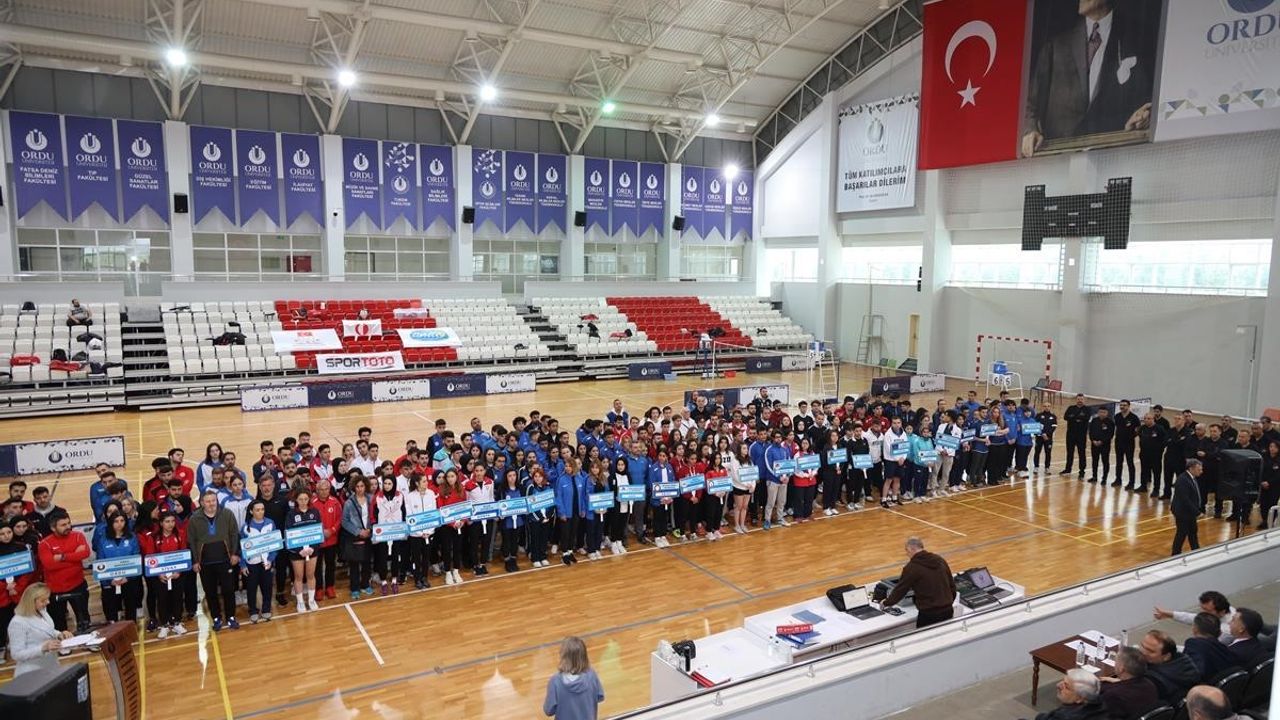 Üniversitelerarası Badminton Türkiye Şampiyonası ODÜ’de başladı