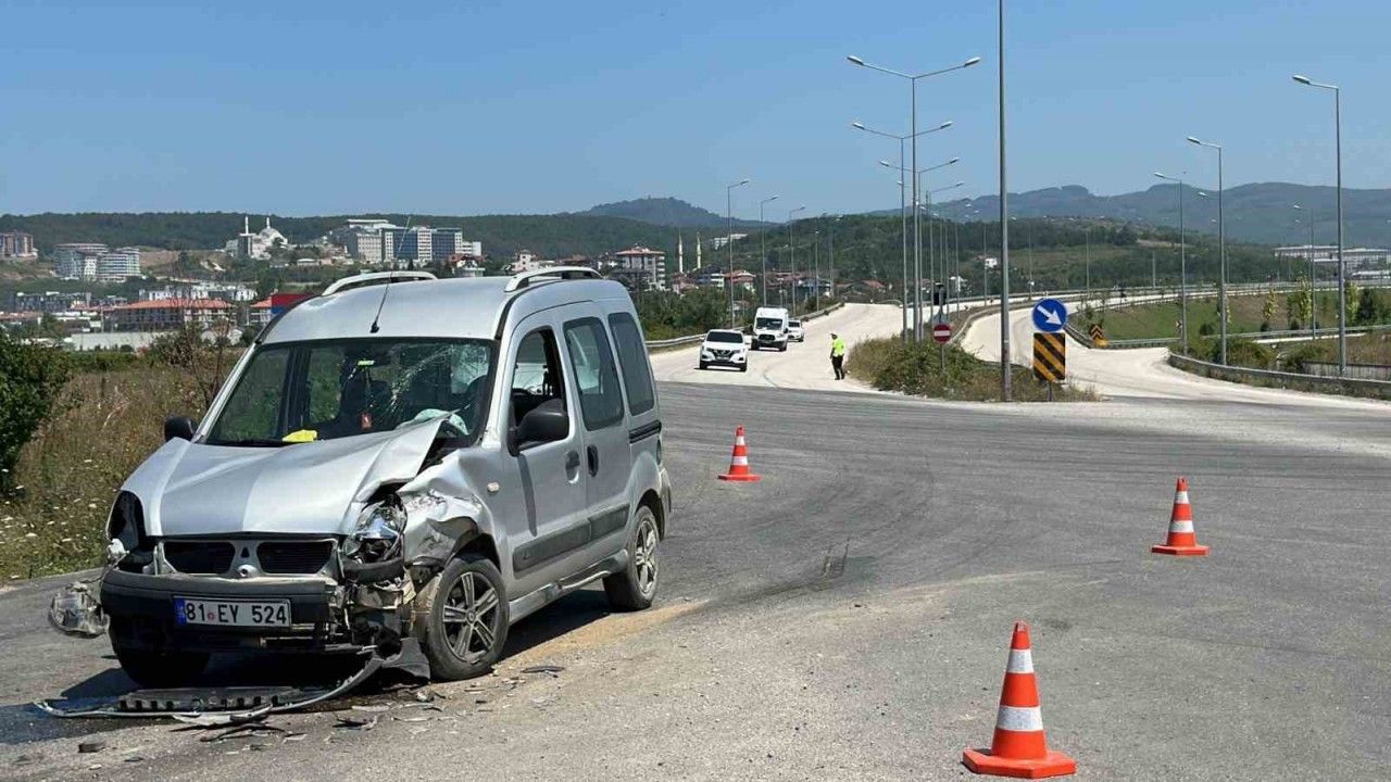 Çevre yolunda korkutan trafik kazası: 3 kişi yaralandı