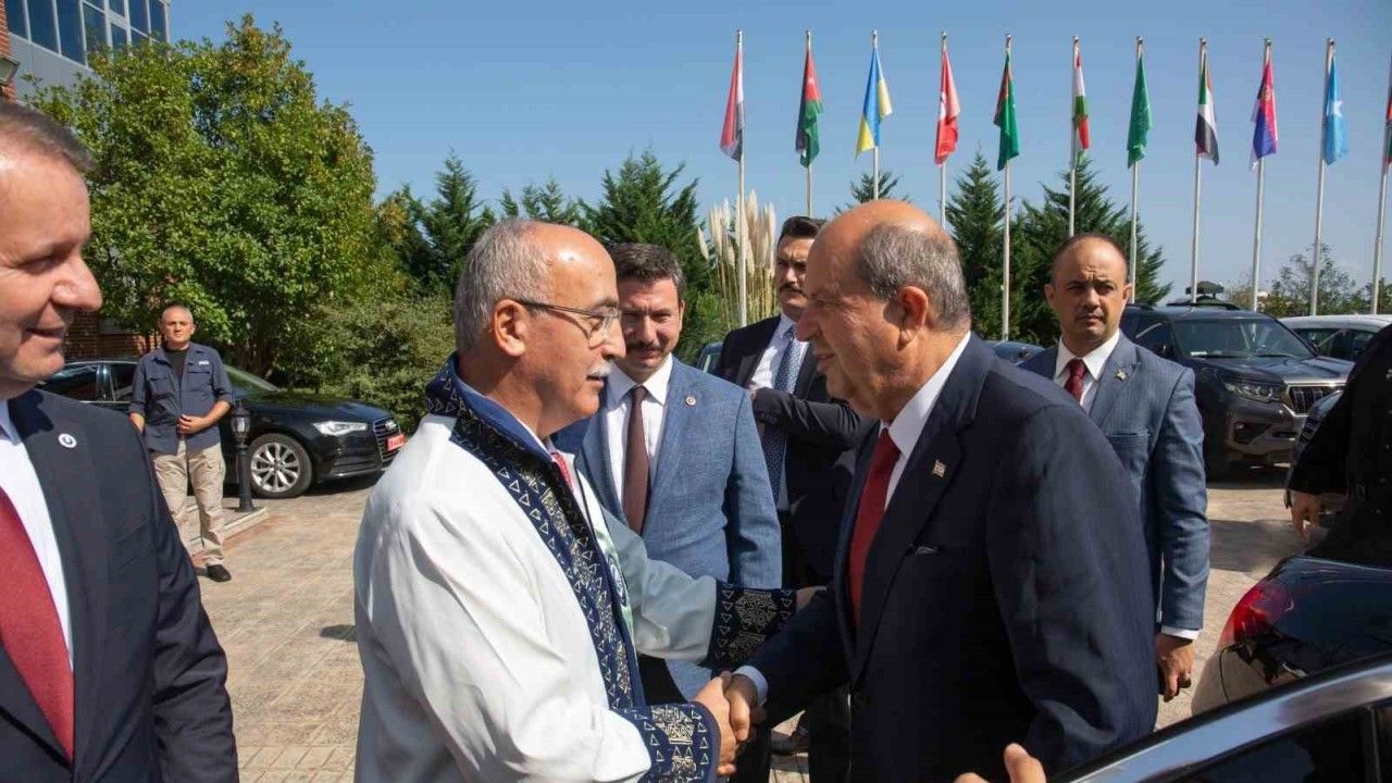Giresun Üniversitesi KKTC Cumhurbaşkanı Ersin Tatar'a fahri doktora ünvanı verdi