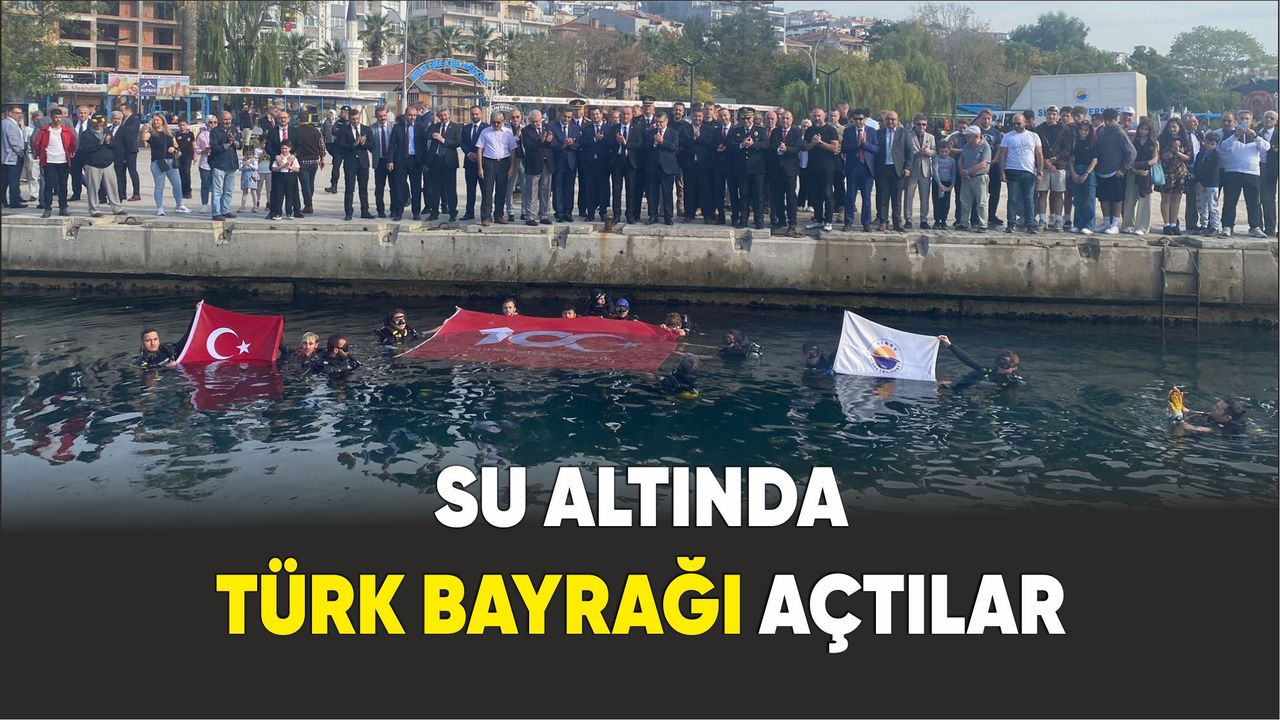 Su altında gururlandıran görüntü: Türk bayrağı açtılar