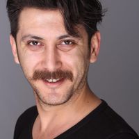 Cavit Özer Kimdir?