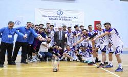 Bartın Üniversitesi Erkek Voleybol Takımı 1. Lig şampiyonu oldu