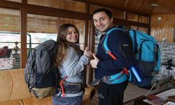 Mühendis çift ASELSAN’dan istifa ederek sırt çantalarıyla dünyayı gezme kararı aldı