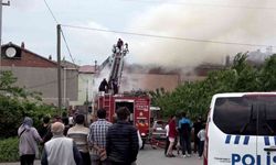 Bafra’da çatı katı yangını