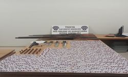 Kastamonu’da uyuşturucu hap ve ruhsatsız silahlarla yakalanan 2 kişi tutuklandı
