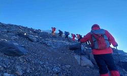 Bafralı dağcı Türkiye’nin zirvesine tırmandı