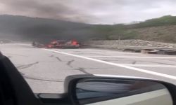 Sinop’ta aniden alev alan araç söndürüldü