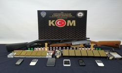 Kastamonu’da kaçak telefon ve silah operasyonu: 1 gözaltı
