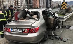 Rize’de feci kaza: Bariyer aracın ön camından girip arka camdan çıktı
