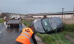 Otomobil ve hafif ticari araç çarpıştı: 9 yaralı