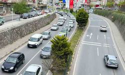 Düzce- Zonguldak yolunda bayram nedeniyle trafik yoğunluğu yaşanıyor