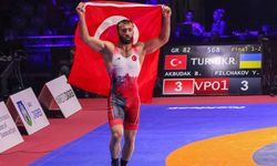 Milli güreşçi Burhan Akbudak, Avrupa şampiyonu oldu