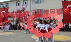 Sinop’ta minik öğrencilerden 23 Nisan gösterileri
