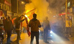 Galatasaray şampiyonluğundan sonra  Zonguldaklılar sokağa akın etti