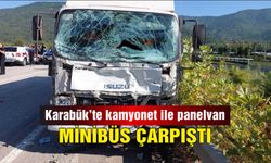 Karabük'te kamyonet ile panelvan minibüs çarpıştı