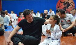 Babalar ve çocukları karate etkinliğinde buluştu!