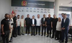 Şırnak Valisi Atay Düzce Gazeteciler Cemiyeti'ni ziyaret ederek veda etti