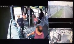 Zonguldak'ta iş makinesi ile halk otobüsü çarpıştı kaza anı kamerada