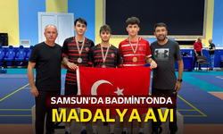 Samsun'da badmintonda madalya avı