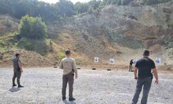 Av koruma personelleri silah eğitimini uygulamalı aldı
