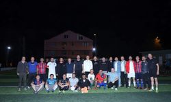 Belediye Başkanı ve AK Parti Teşkilatı arasında dostluk maçı