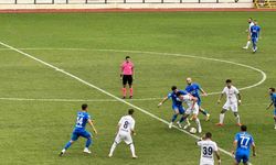 Düzcespor Arnavutköy Belediye Gençlik ve Spor'u 2-1 mağlup etti