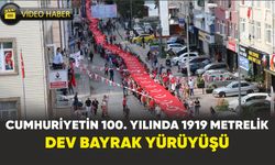 Samsun'da 1919 metrelik dev bayrak yürüyüşü