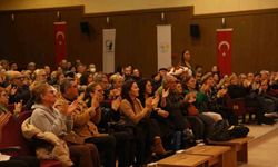 Didim belediyesi tiyatro etkinlikleri düzenlemeye devam ediyor