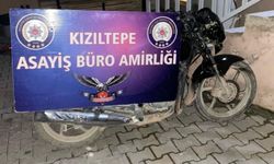 Mardin’de çalıntı motosikletle yakalanan 2 kişi gözaltına alındı