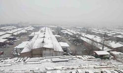 Edirne Keşan’da Kar Yağışı Çocukları Sevindirdi!