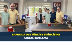Bafra’da LGS Türkiye birincisine pastalı kutlama