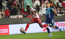 Antalyaspor, Samsunspor maçının ilk yarısı golsüz eşitlikle sonuçlandı