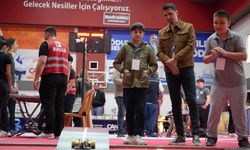 Samsun'da genç kaşifler robotlarıyla sahnede