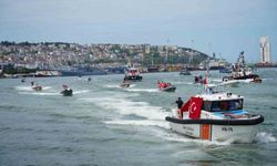 Samsun'da 'Gemilerin Denizden Tören Geçişi'ne yoğun ilgi