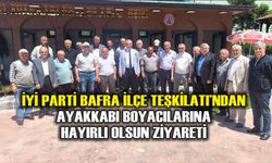İYİ Parti Bafra İlçe Teşkilatı’ndan Ayakkabı Boyacılarına Hayırlı Olsun Ziyareti