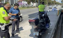 Atakum'da motosiklet devrildi: 2 yaralı