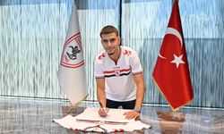 Samsunspor, Samed Onur ile 3+1 yıllık sözleşme imzaladı
