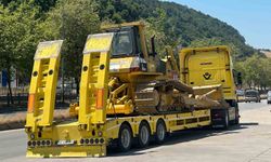 Tekkeköy 'de motosiklet ile iş makinesi taşıyan tır çarpıştı: 1 yaralı
