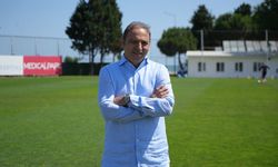 Samsunspor Futbol Direktörü Fuat Çapa, 'Defans ve orta sahaya takviye yapacağız'