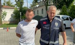 Atakum'da aracına bindirip bıçakladı, mahkemece tutuklandı