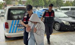 Tekkeköy'de 16 suçtan aranan kadın, jandarmanın kimlik kontrolünde yakalandı