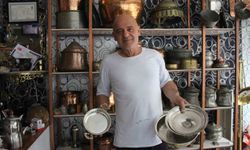 Yılların eskittiği bakırlar 45 yıllık ustanın ellerinde parlıyor