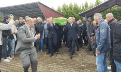 Yeniden Refah Partisi Lideri Fatih Erbakan Bafra'da Cenaze Törenine Katıldı.