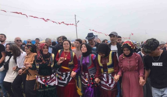 Güvende Yaylası’nda yoğun sis altında şenlik coşkusu