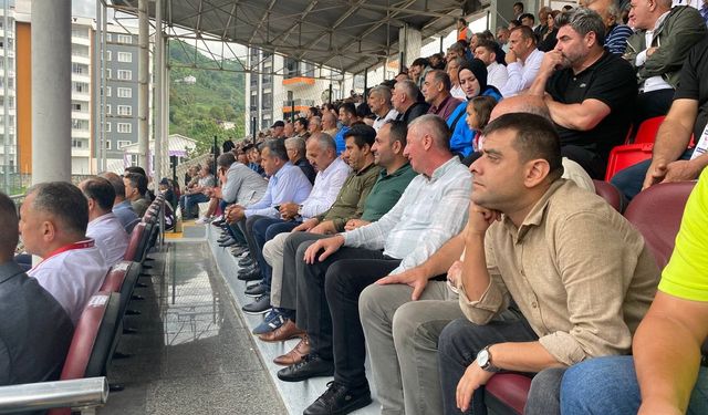 İlk maçında SMA hastası Deniz için gelirleri bağışladı!