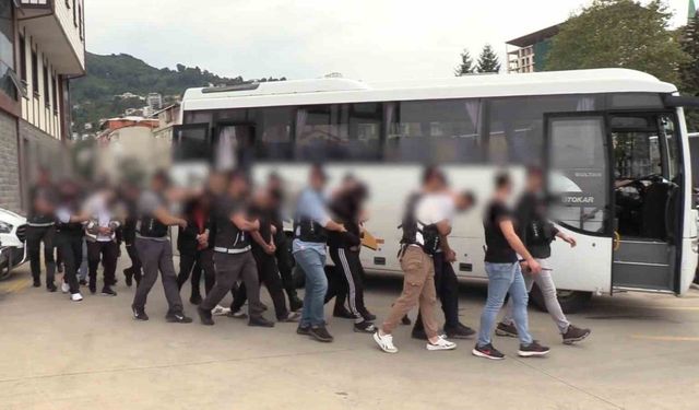 Rize’de uyuşturucu operasyonu:  24 kişiden 8’i tutuklandı