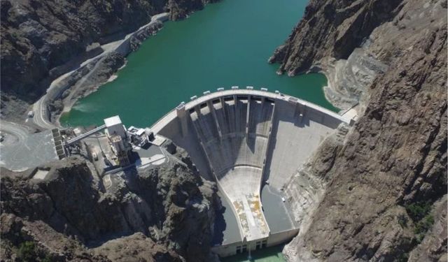 Yusufeli Barajı’nda elektrik üretimi başladı